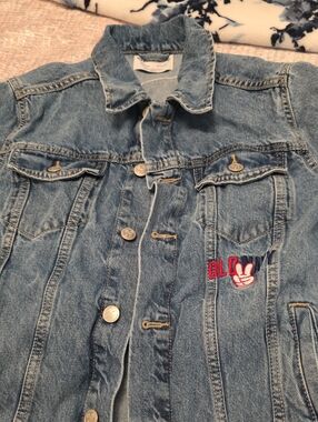 Denim Jacket with Embroidered Mickey - Light Blue